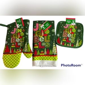 4~Christmas House Green Jingle Bells Oven Mitt & Pot Holders & Kitchen Towels